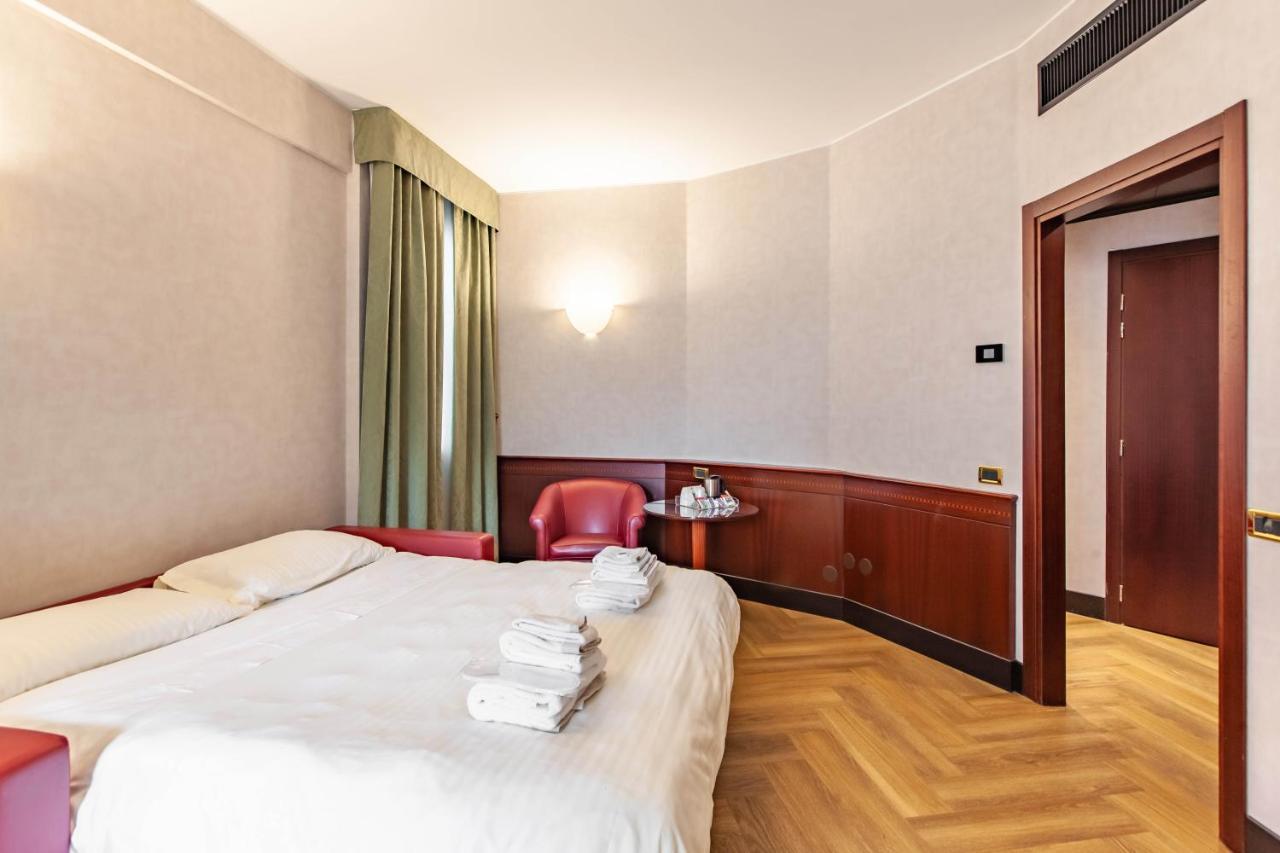 Hotiday Hotel Milano Turro Exterior foto